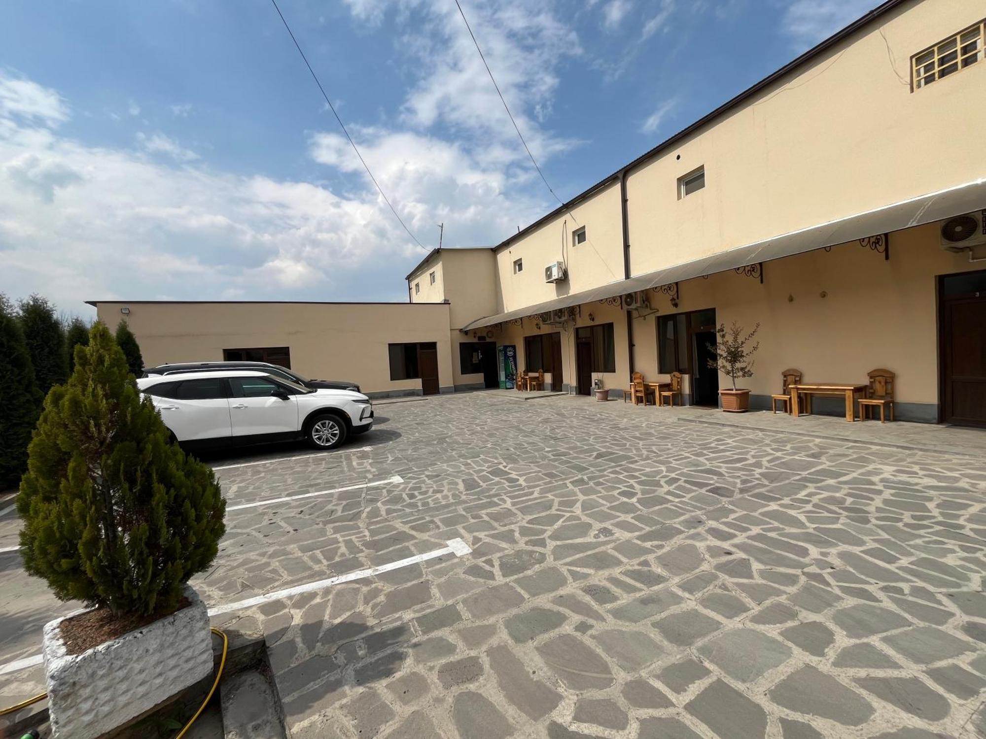Hotel Hovit Bagratashen Exterior foto